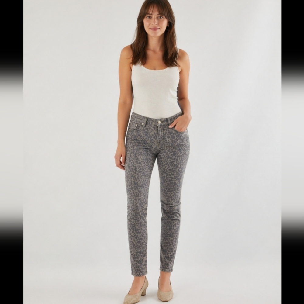 OLD NAVY Animal Rockstar Jean 4 Petite